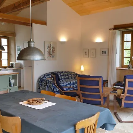 La Petite Maison Dans Le Gers Nyaraló